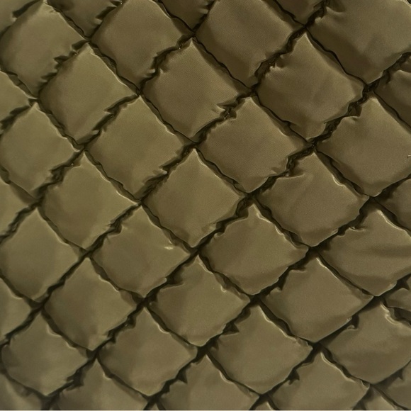 Free People Quilted Carryall Olive VERY RARE + SOLD OUT + RETIRED COLOR - Picture 4 of 5